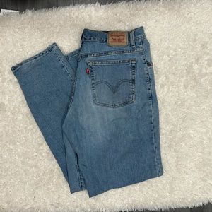Levi jeans